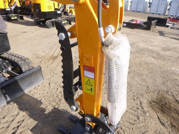 2025-vicsec-vc13-hydraulic-excavator-image-12