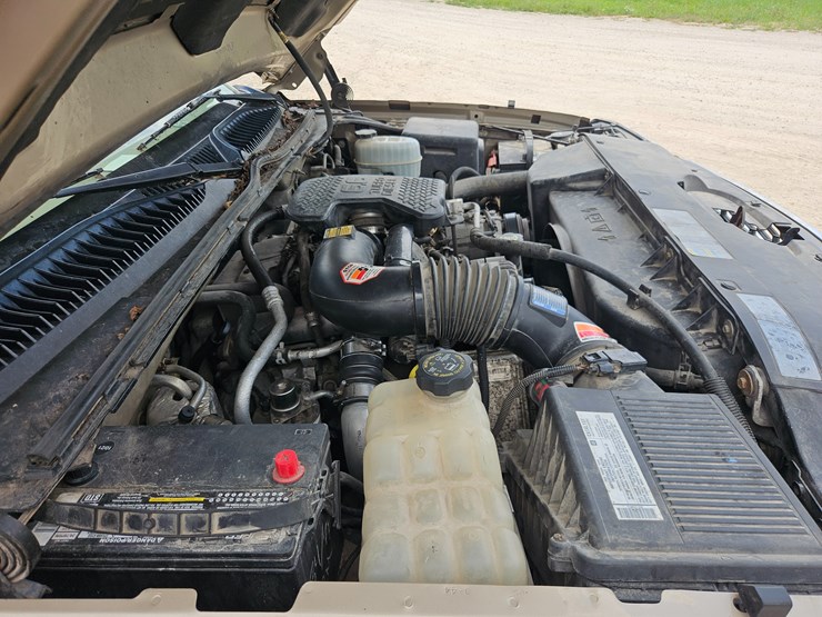 2005-chevrolet-silverado-3500-image-19