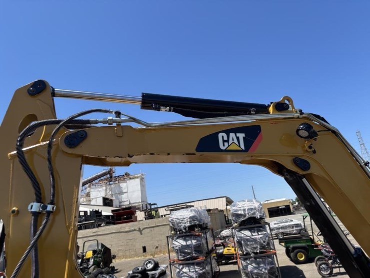 2019-caterpillar-305e2-hydraulic-excavator-image-17