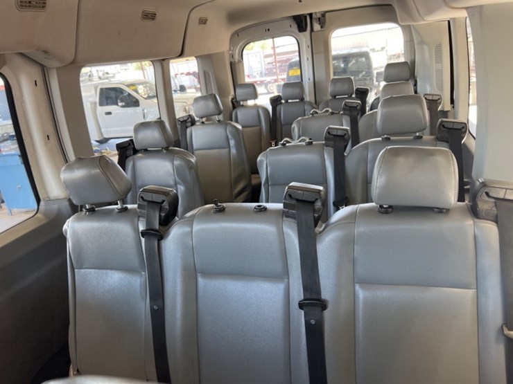 2017-ford-transit-image-23