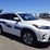 2017-toyota-highlander-image-2