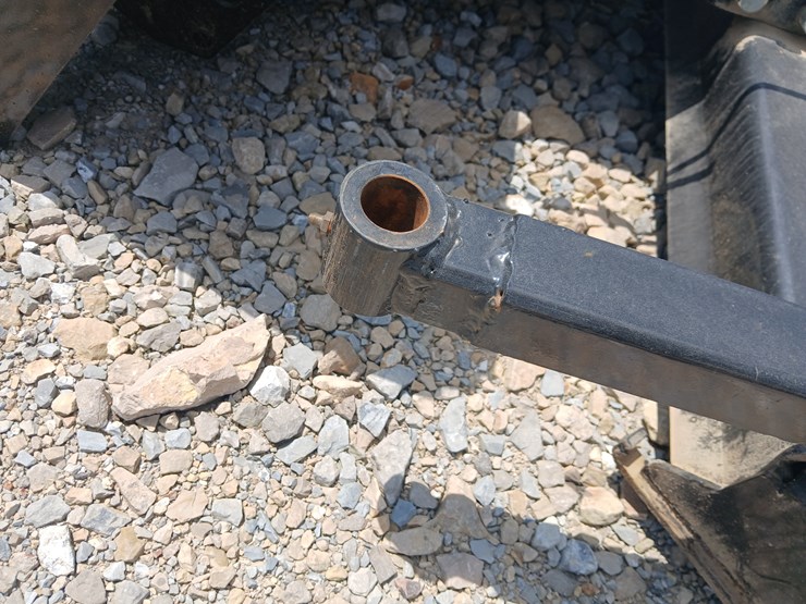 #19696-•-wolverine-3-blade-mower-skid-steer-attachment-[damaged]-image-17