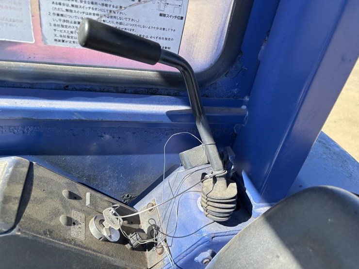 komatsu-pc28uu-image-29