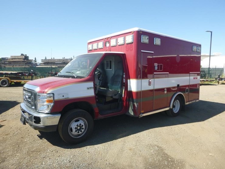 2012-ford-e350-image-2