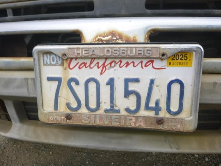 2004-gmc-2500-image-19