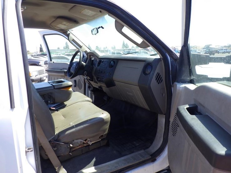 2008-ford-f550-image-6