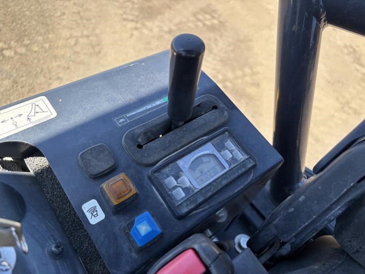 2020-deere-17g-image-31