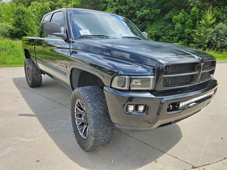 #18968-•-2002-dodge-ram-pickup-truck-image-44