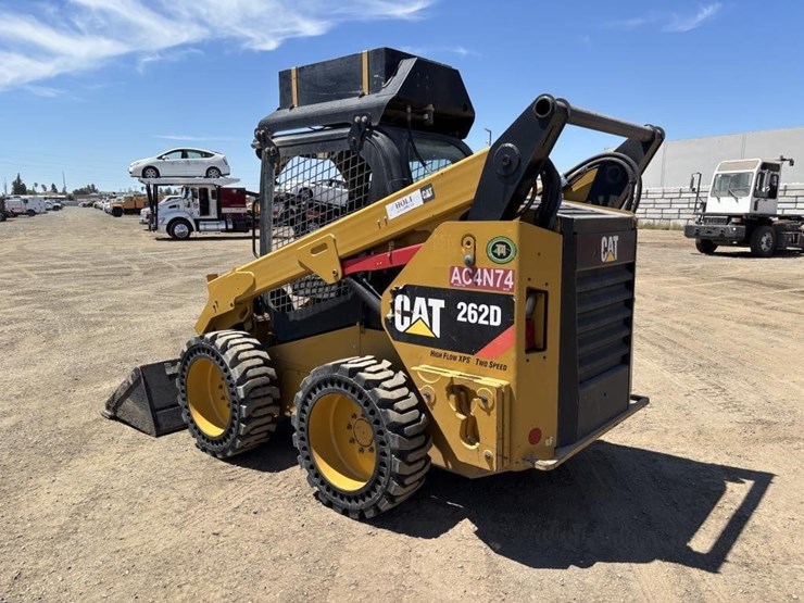 2018-caterpillar-262d-image-4