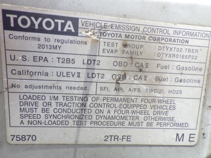 2013-toyota-tacoma-image-11