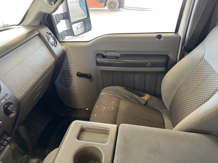 2011-ford-f350-image-21