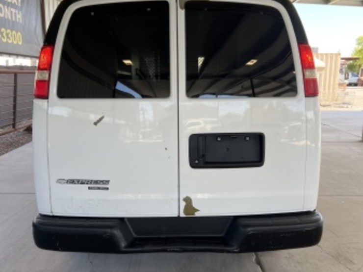 2012-chevrolet-express-1500-image-6