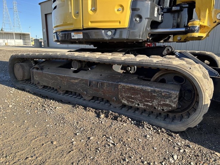 2020-yanmar-vi035-hydraulic-excavator-image-24