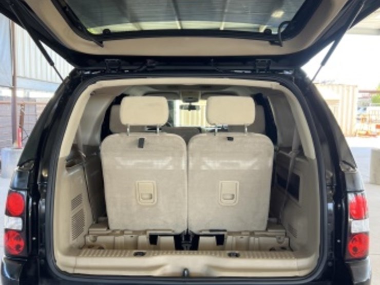 2009-ford-explorer-xlt-image-9