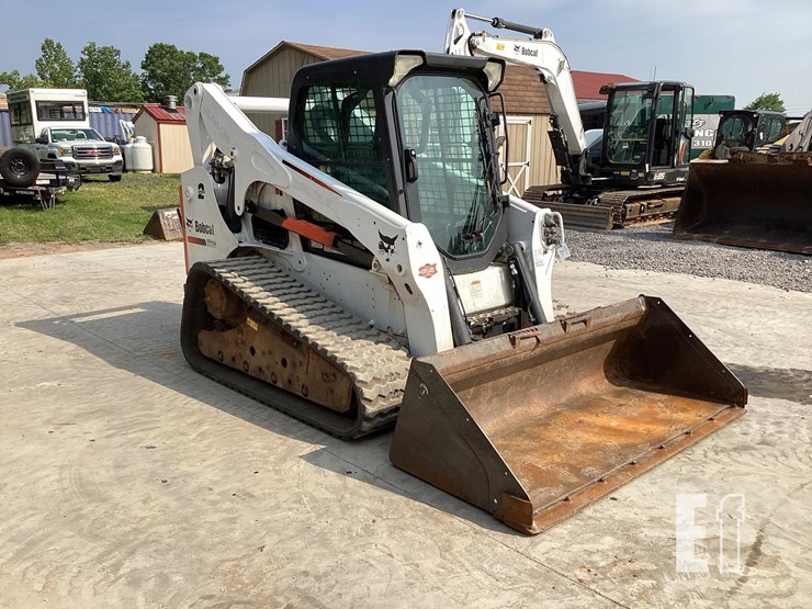 2015-bobcat-t770-image-6