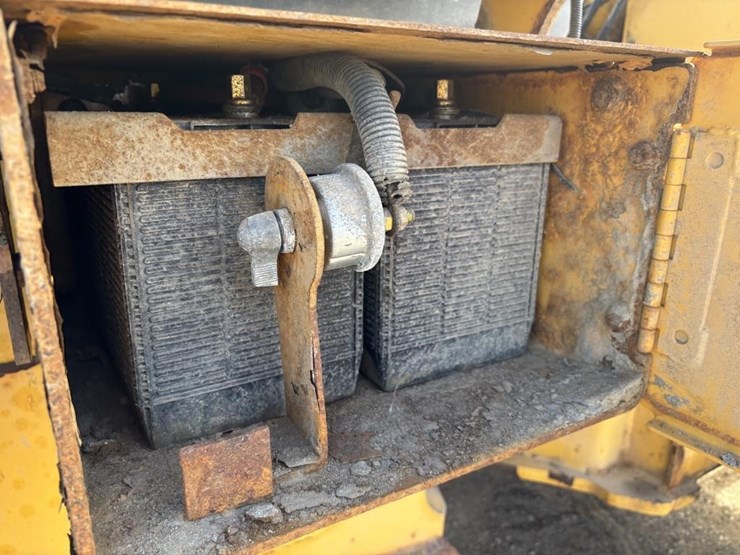 deere-624j-image-60