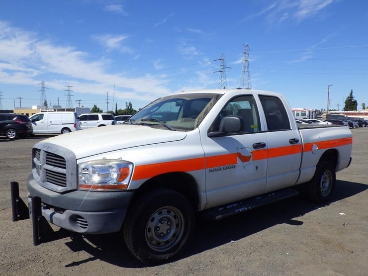 2006-dodge-ram-1500-image-2