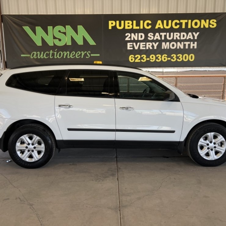 2016 CHEVROLET TRAVERSE LS