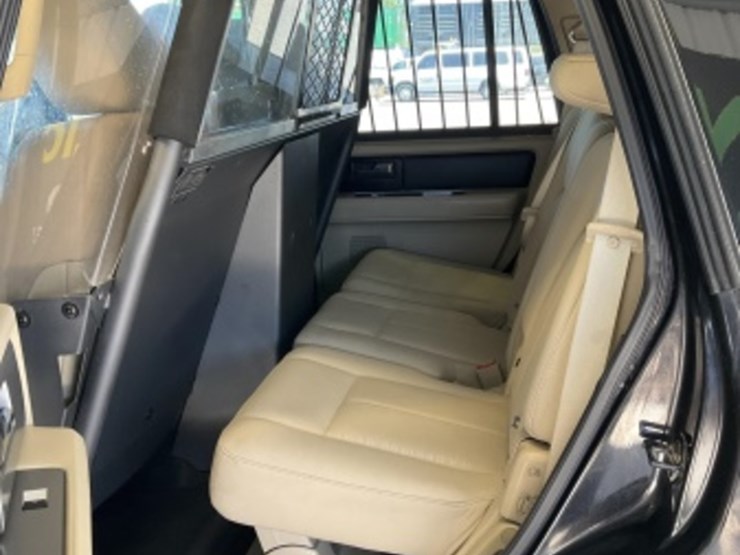 2015-ford-expedition-image-24