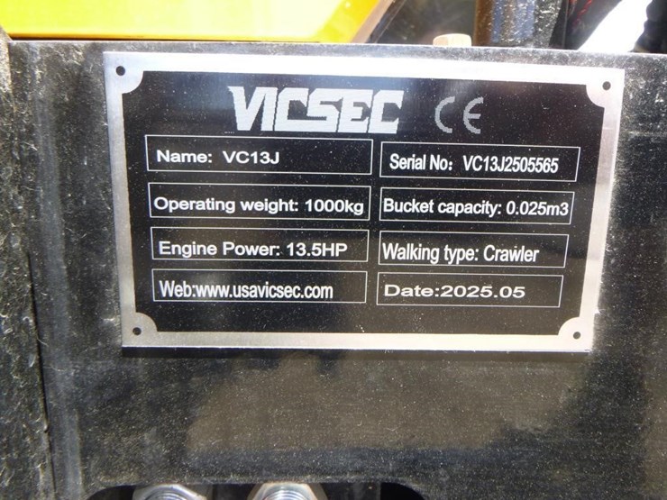 2025-vicsec-vc13j-hydraulic-excavator-image-28