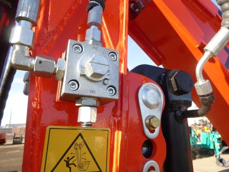 2025-tpm-16-hydraulic-excavator-image-15