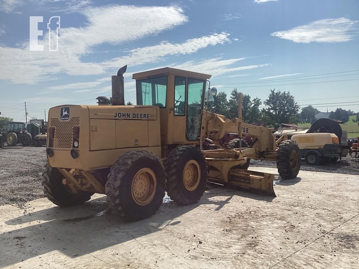 1988-deere-670b-image-4