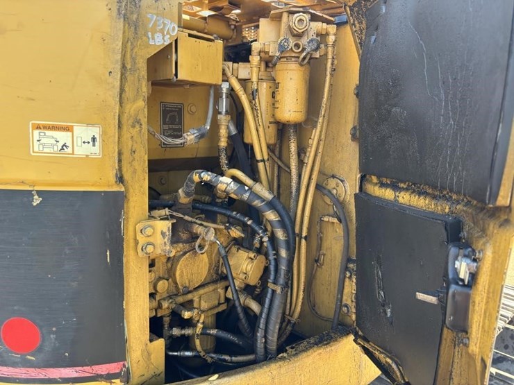 2003-caterpillar-314c-image-37
