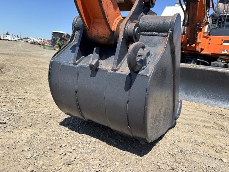 airman-hm305-hydraulic-excavator-image-13