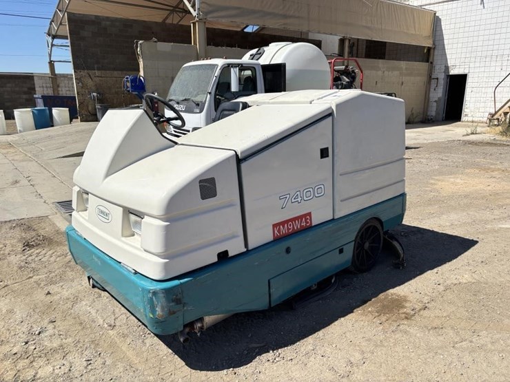 tennant-7400-image-1