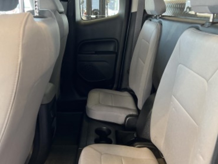 2016-chevrolet-colorado-image-22
