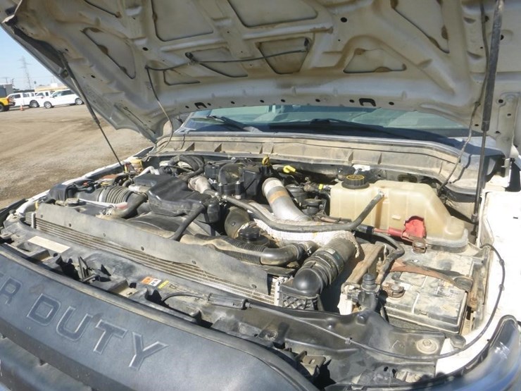 2016-ford-f550-image-18