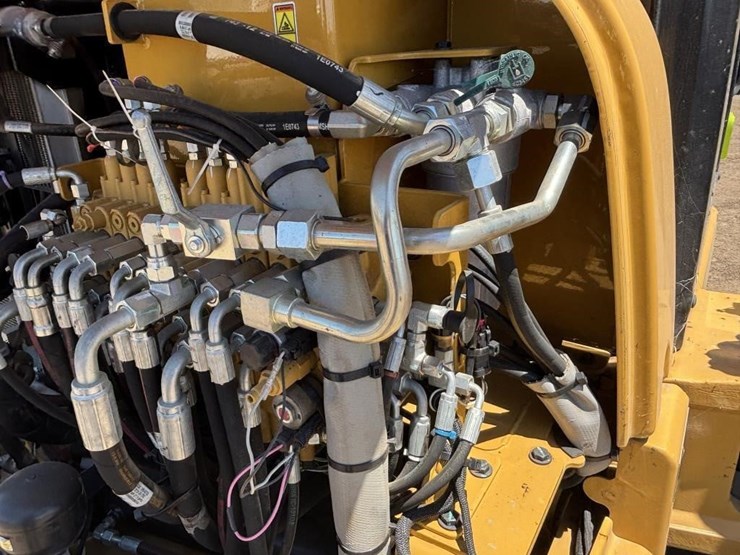 2018-caterpillar-305e2-hydraulic-excavator-image-46