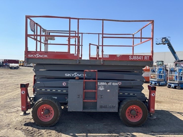 skyjack-sj8841rt-image-5