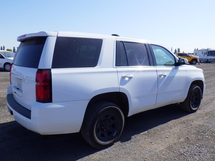 2020-chevrolet-tahoe-image-4