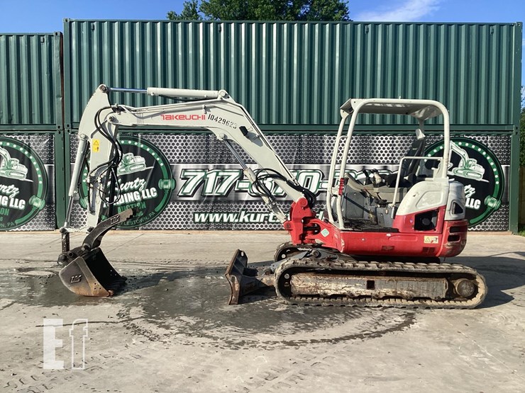 2016-takeuchi-tb260-image-1