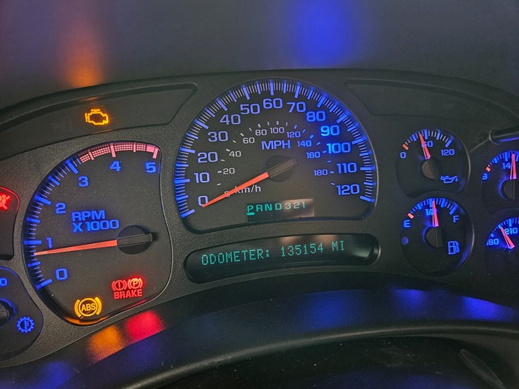 2005-chevrolet-silverado-image-49