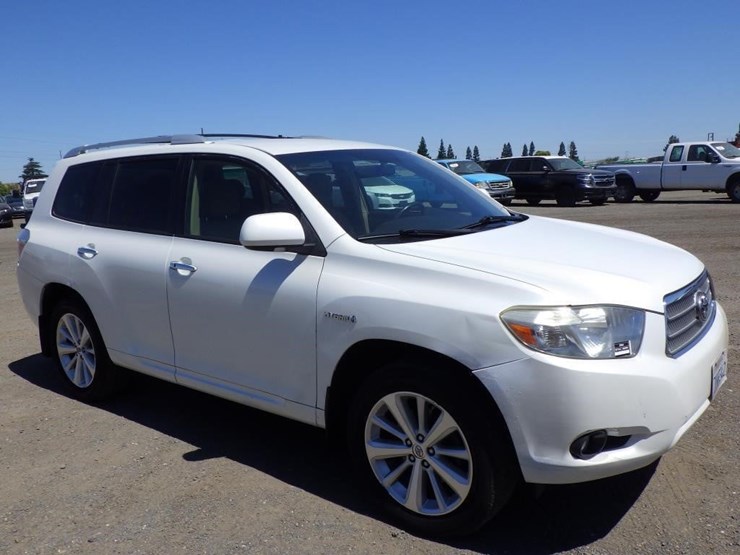 2010-toyota-highlander-image-2