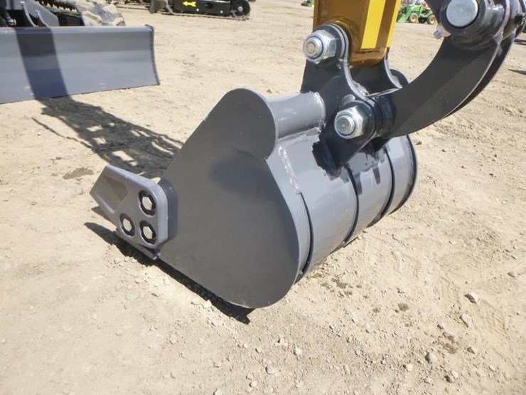 2025-cfg-qk18r-hydraulic-excavator-image-10