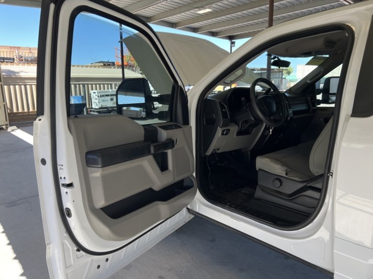 2019-ford-f250-image-21