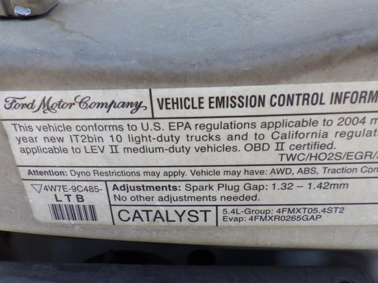 2004-ford-econoline-350-image-12