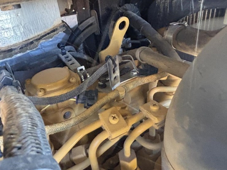 2018-caterpillar-305e2-hydraulic-excavator-image-56
