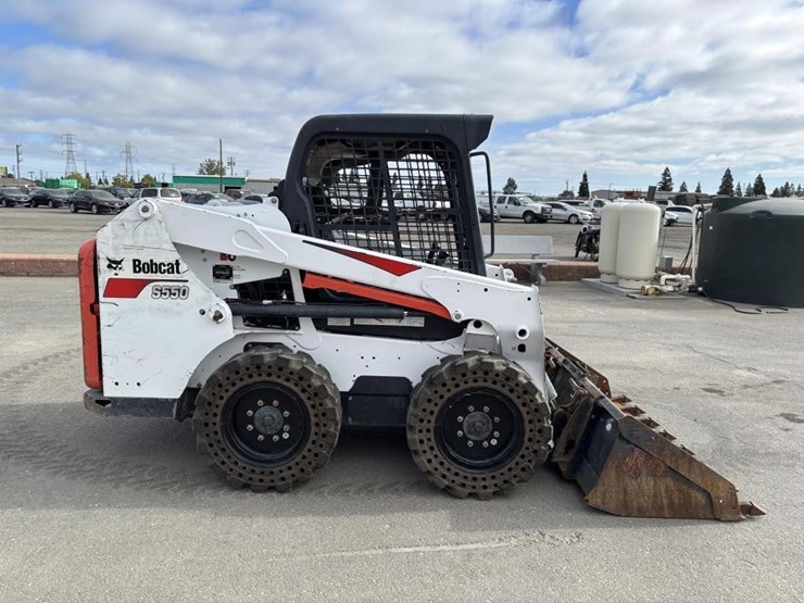 2018-bobcat-s550-image-7