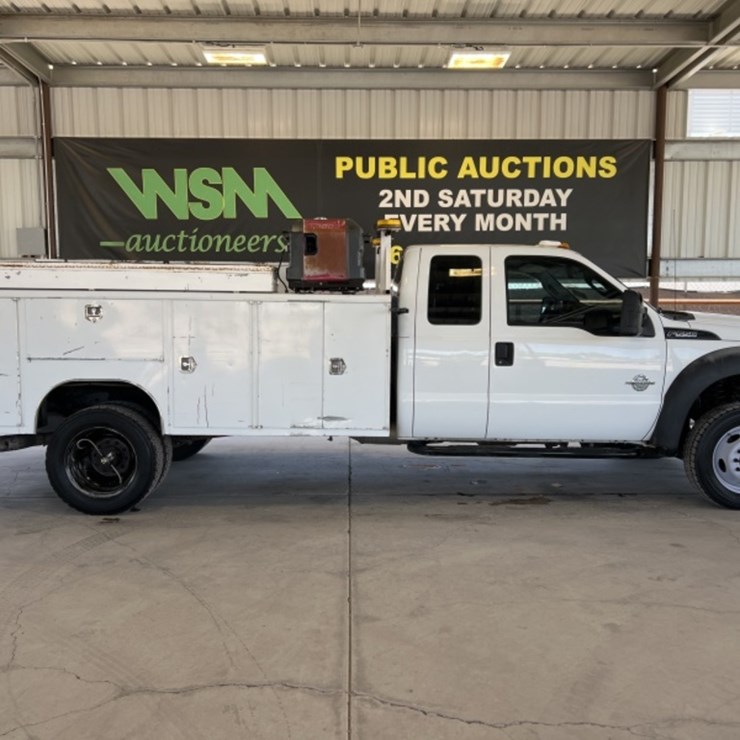 2013 FORD F550