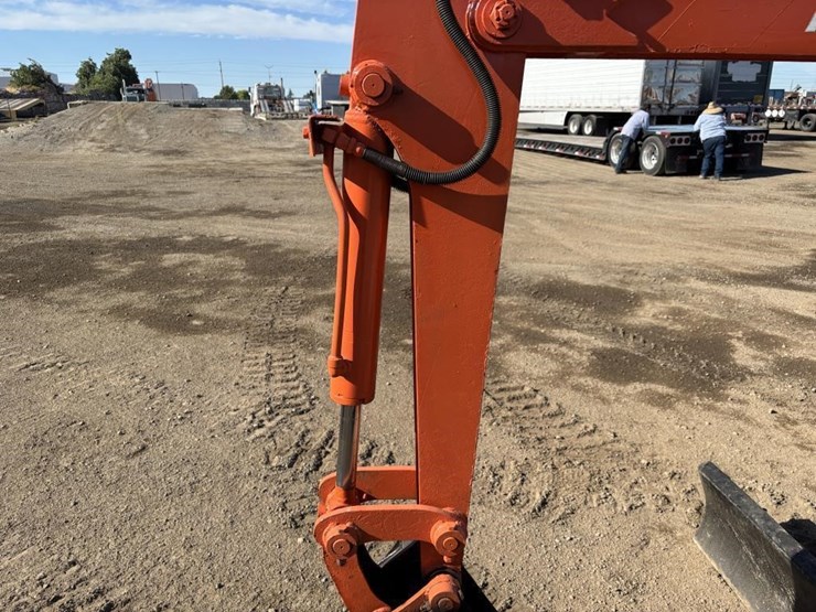 airman-hm20-hydraulic-excavator-image-14