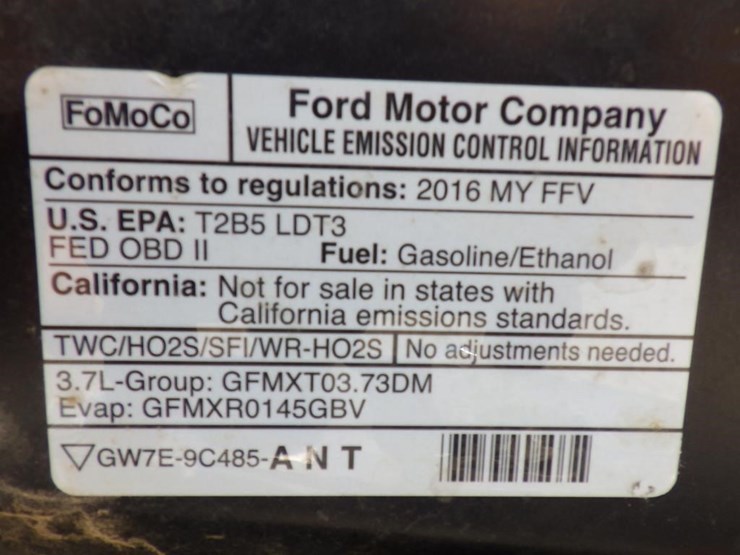 2016-ford-explorer-image-13