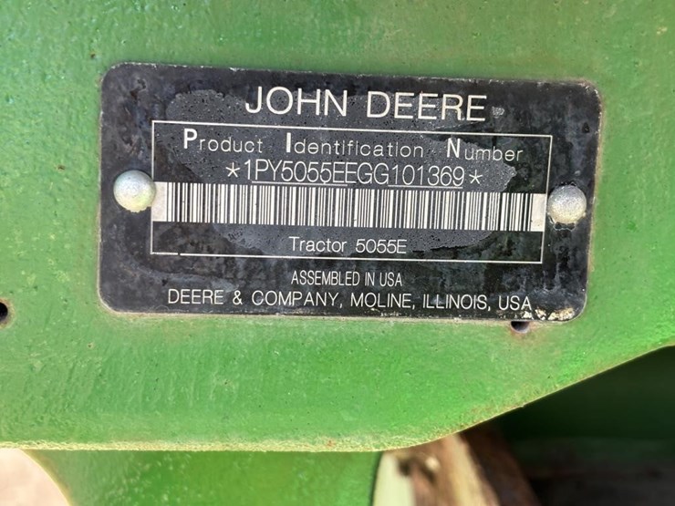 2016-john-deere-5055e-image-43