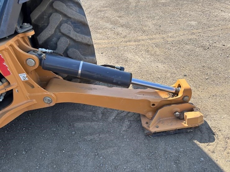 2015-case-super-n-loader-backhoe-image-23