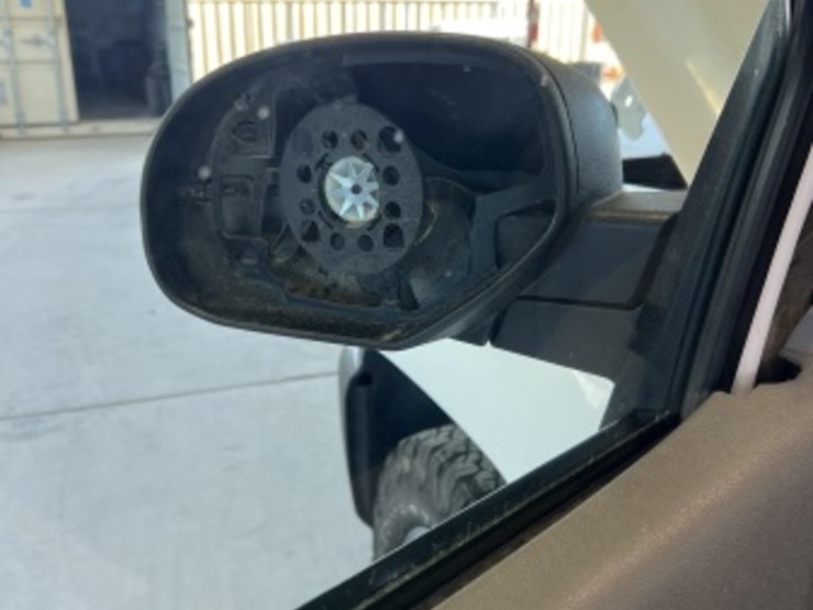 2013-chevrolet-silverado-1500-image-25