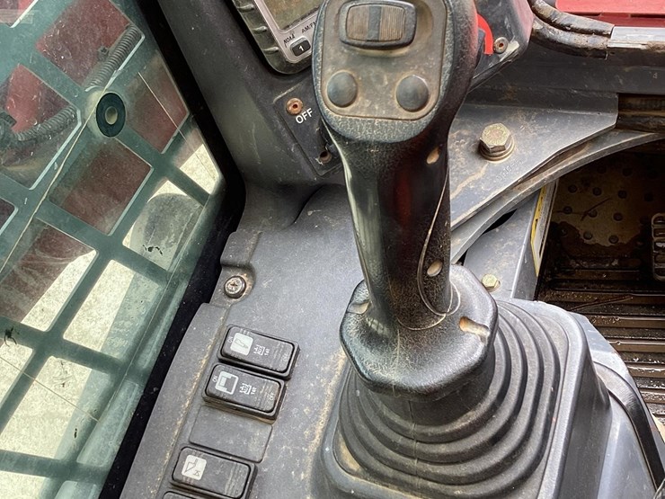 2018-takeuchi-tl10v2-image-17