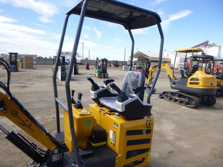 2025-cfg-mx12rx-hydraulic-excavator-image-18